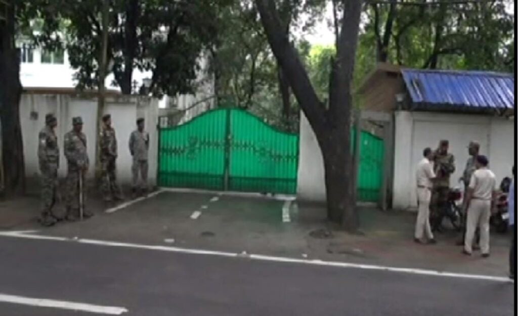 Jharkhand News: नगड़ी अभियान से पहले पुलिस अलर्ट, घर पर ही रोके गए चंपाई सोरेन