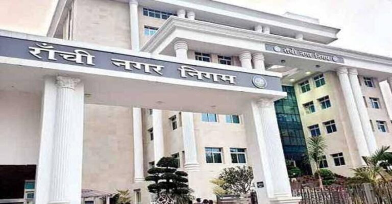 रांची में त्योहारों की तैयारी, पंडाल घूमने वालों के लिए नगर निगम देगा फ्री बस सर्विस