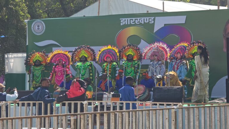 झारखंड स्थापना दिवस : रांची का मोरहाबादी मैदान सजधज कर तैयार, थोड़ी देर में कार्यक्रम शुरू