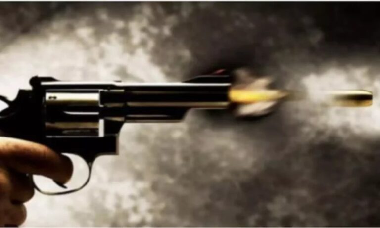 रांची के पिस्का मोड़ में दो गुटों की हिंसक झड़प, हवाई फायरिंग से मचा हड़कंप, पुलिस जांच शुरू