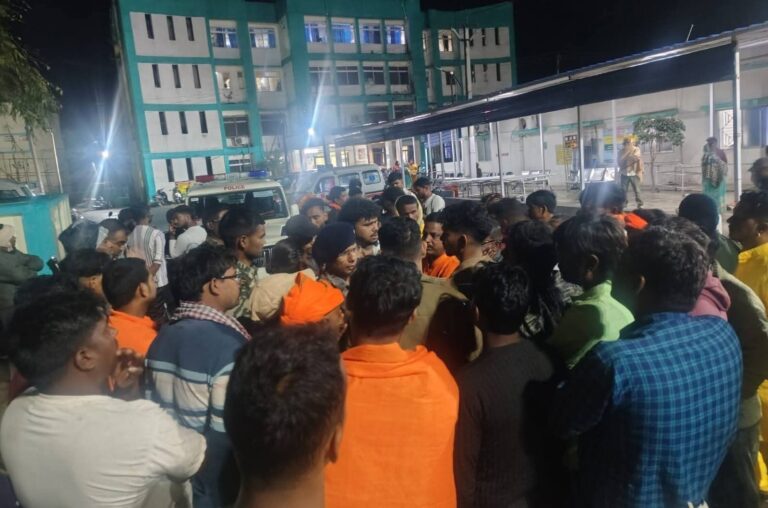 हजारीबाग में रामनवमी जुलूस के दौरान हिंसा: एक की हत्या, दूसरे पर चाकू से हमला, इलाके में हड़कंप