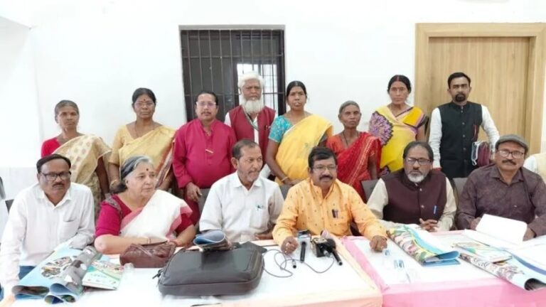 शिबू सोरेन की पहली पुण्यतिथि पर मोरहाबादी मैदान में होगी श्रद्धांजलि सभा, आंदोलनकारियों ने लिए अहम फैसले