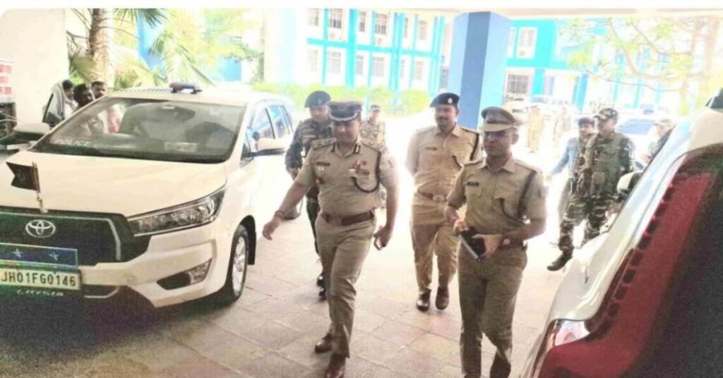 पलामू विनीत तिवारी हत्याकांड की आईजी ने की समीक्षा, मुख्य आरोपी महाकाल की गिरफ्तारी को लेकर बनी नई रणनीति