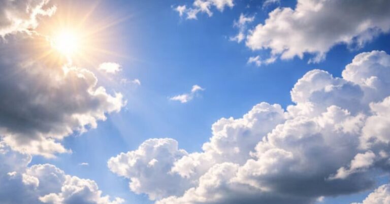 Jharkhand Weather: झारखंड में बदलेगा मौसम, बारिश और तेज हवाओं से मिलेगी राहत, कई जिलों में वज्रपात का अलर्ट