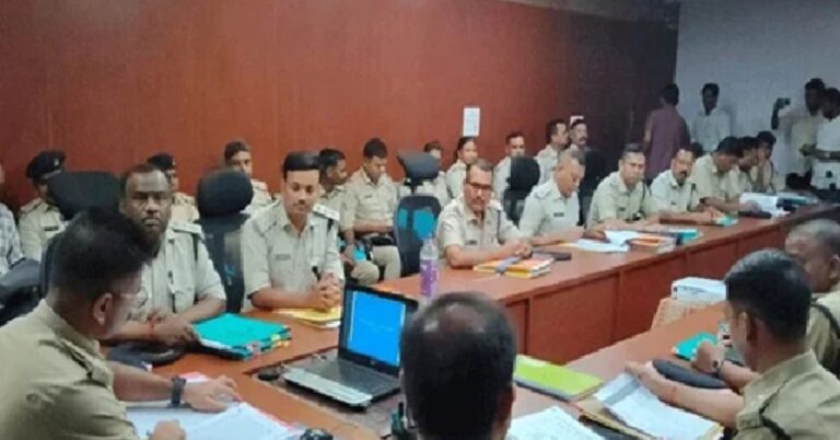 एसपी प्रवीण पुष्कर का सख्त निर्देश, लंबित मामलों का जल्द करें निष्पादन, जांच में लापरवाही बर्दाश्त नहीं