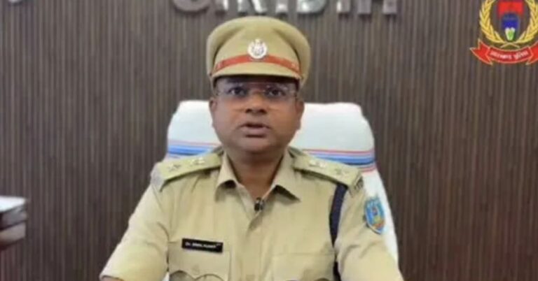 लापरवाही पर सख्त हुए एसपी डॉ. विमल कुमार, तीन थाना प्रभारियों को जारी किया शोकॉज नोटिस