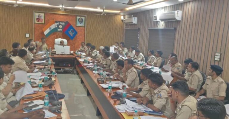 मुहर्रम को लेकर अलर्ट मोड में हजारीबाग पुलिस, एसपी अमन कुमार ने दिए सख्त निर्दे