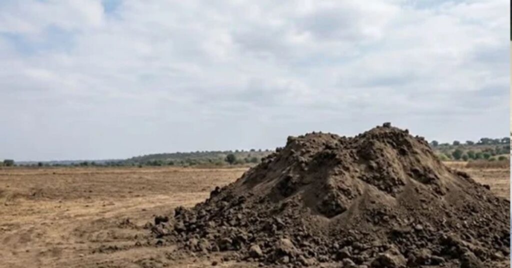 चक्रधरपुर में मिला महिला का कंकाल, बर्टन लेक क्षेत्र में निर्माण कार्य के दौरान हुआ सनसनीखेज खुलासा