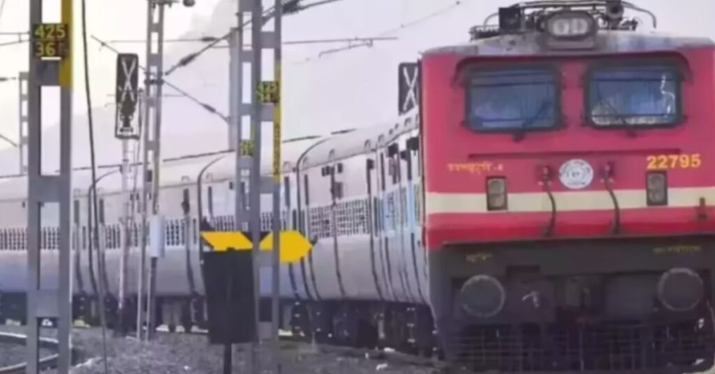 रांची से भोपाल और गांधीनगर के लिए सीधी ट्रेन चलाने की मांग तेज, प्रधानमंत्री को भेजा गया पत्र