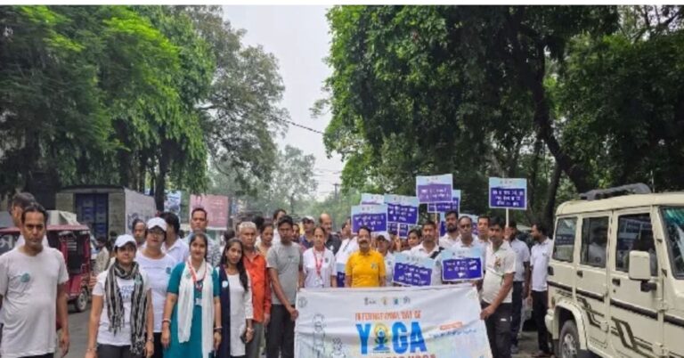 अंतरराष्ट्रीय योग दिवस से पहले धनबाद में ‘रन फॉर योग’ का आयोजन, सैकड़ों लोगों ने दिया स्वस्थ जीवनशैली का संदेश
