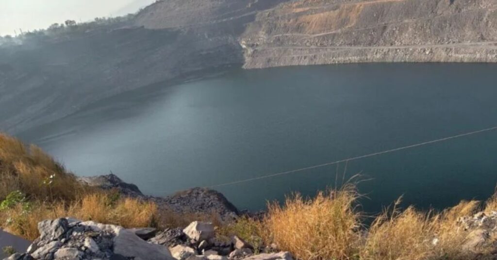धनबाद की मां अंबे आउटसोर्सिंग पर डीजीएमएस की जांच शुरू, सुरक्षा मानकों के उल्लंघन की शिकायत पर कार्रवाई