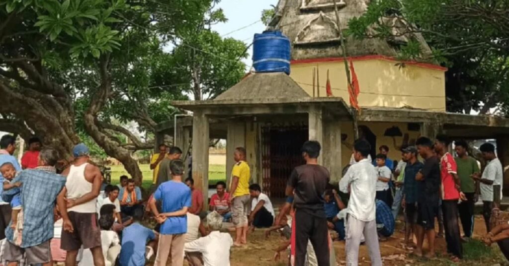 रांची के कांके में शिव मंदिर का शिवलिंग खंडित, संग्रामपुर गांव में तनाव; पुलिस जांच में जुटी