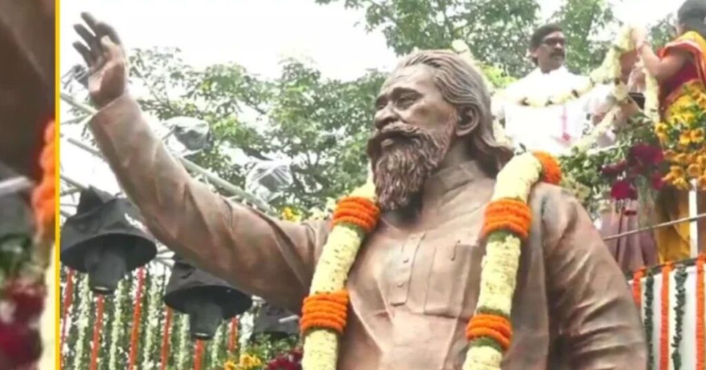 शिबू सोरेन की पहली पुण्यतिथि: नेमरा में सीएम हेमंत सोरेन ने 14 फीट ऊंची प्रतिमा का किया अनावरण, दी श्रद्धांजलि
