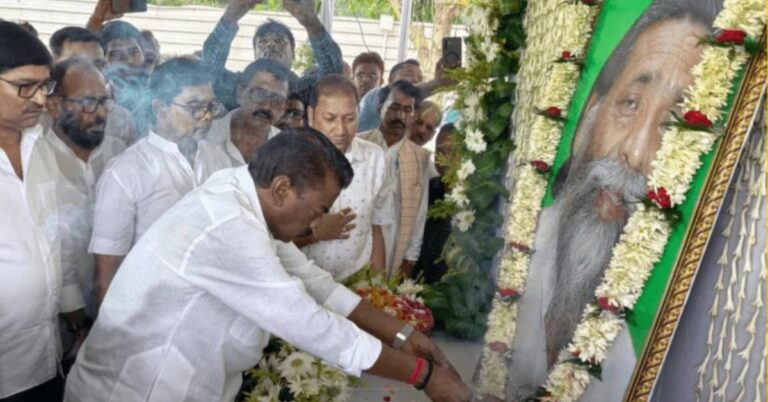 शिबू सोरेन की पहली पुण्यतिथि पर बसंत सोरेन ने दी श्रद्धांजलि, कहा- गुरुजी का संघर्ष हमेशा देता रहेगा प्रेरणा
