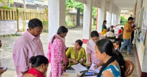 पूर्वी सिंहभूम में 8-9 अगस्त को विशेष मतदाता पुनरीक्षण अभियान, बूथों पर लगेंगे विशेष शिविर; नए वोटर जुड़वा सकेंगे नाम